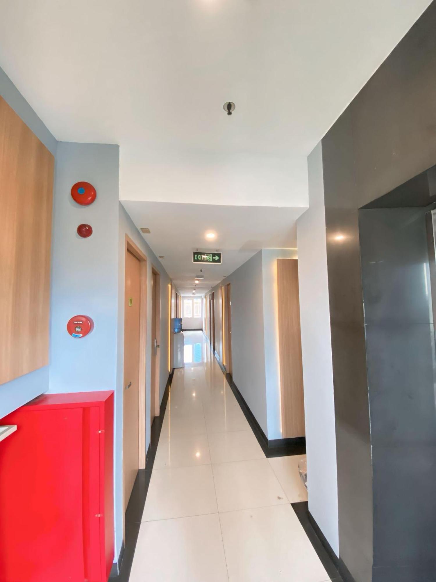 Studio One Thamrin Hotel Джакарта Екстер'єр фото