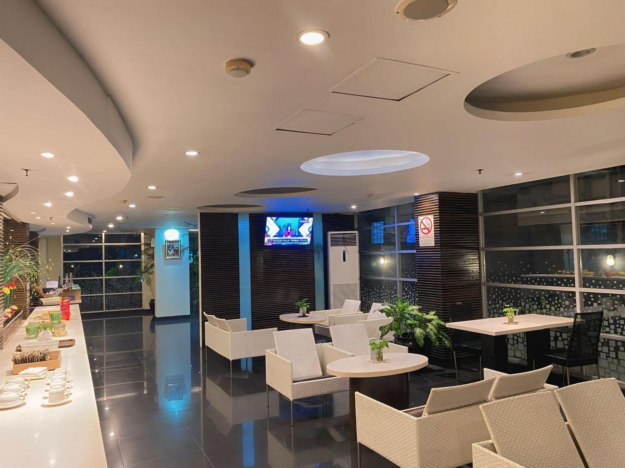 Studio One Thamrin Hotel Джакарта Екстер'єр фото