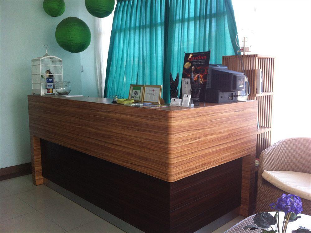Studio One Thamrin Hotel Джакарта Екстер'єр фото