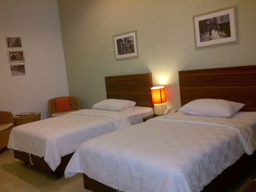 Studio One Thamrin Hotel Джакарта Екстер'єр фото
